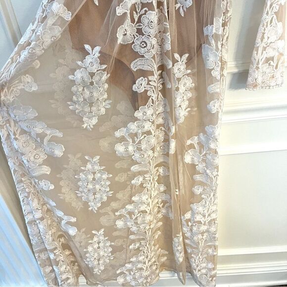 Revolve For Love And Lemons Temecula Long Sleeve Maxi Lace Dress NWT Medium - Picture 7 of 13